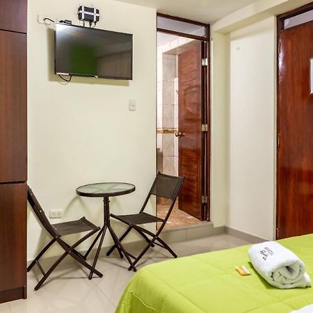 Hostal Florida 치클라요 외부 사진