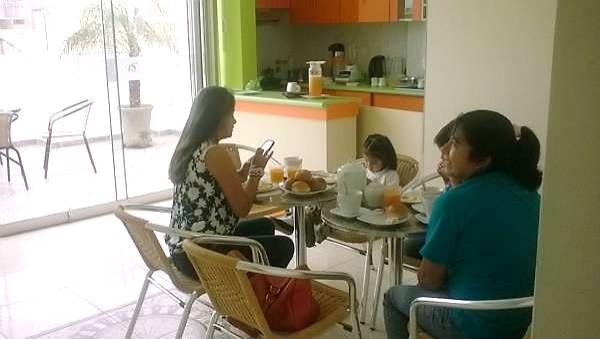 Hostal Florida 치클라요 외부 사진