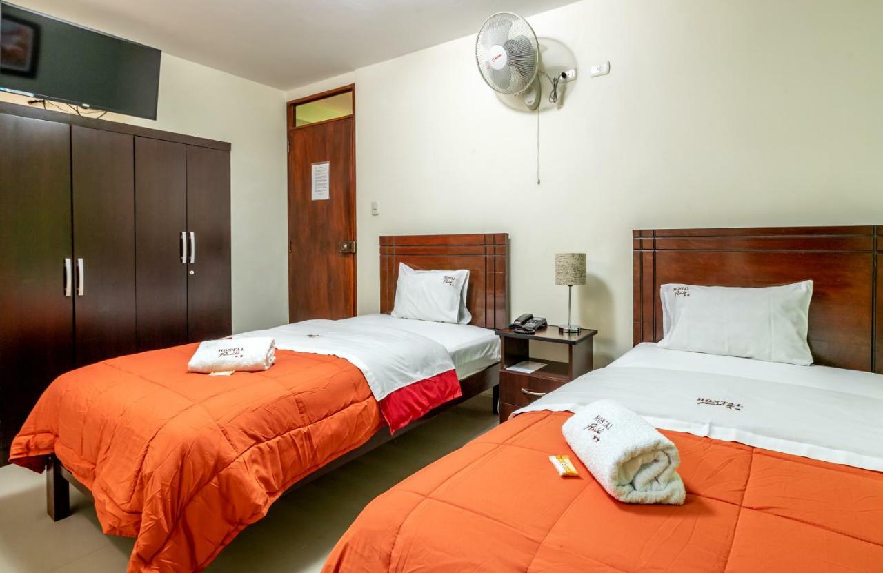 Hostal Florida 치클라요 외부 사진